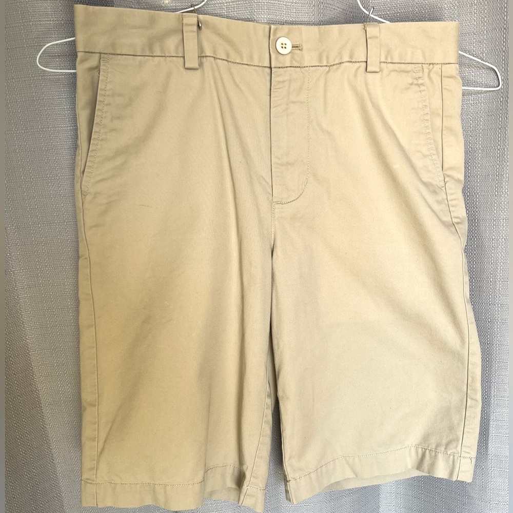 Vineyard Vines shorts